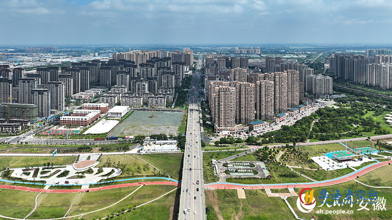 7未来的淮河两岸，不仅美好风景带，更是城市高质量发展的强劲“引擎”。人民网记者 陶涛摄