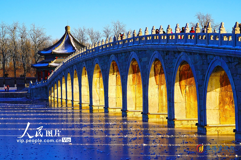 颐和园十七孔桥再现“金光穿孔”景观