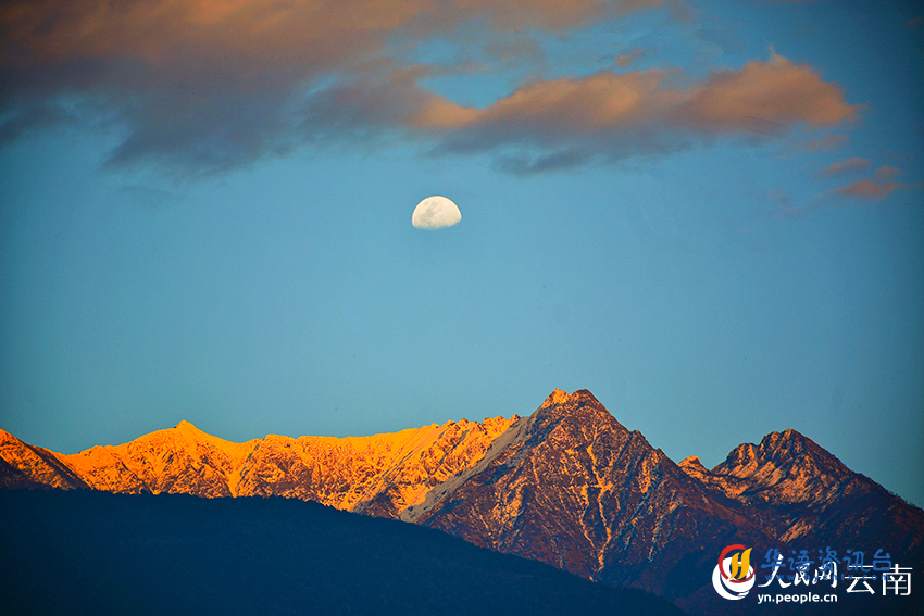 日照苍山美景。杨木华摄