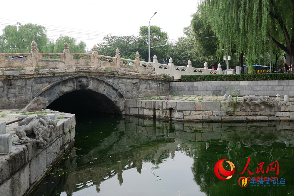 万宁桥。人民网记者 韦衍行摄